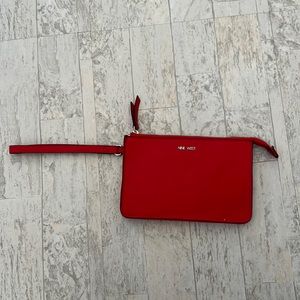 nine west wristlet